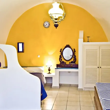 Hotel Efterpi Traditional Firostefani